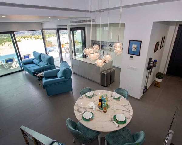 3 bedroom Villa for sale in Ciudad Quesada, Rojales with pool - € 695,000 (Ref: 8878452)