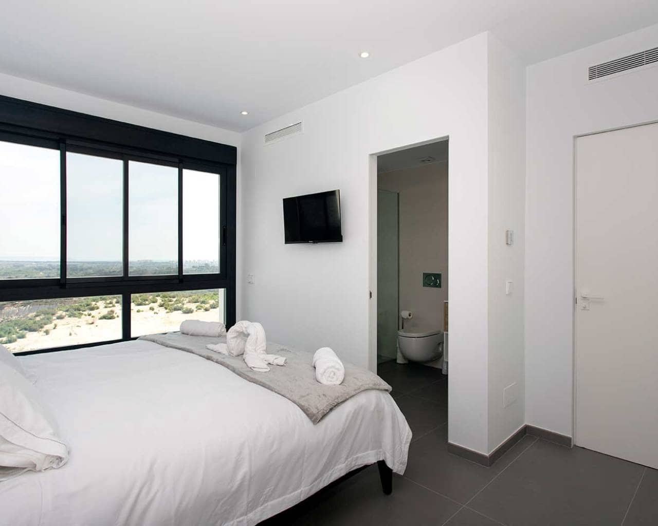 3 bedroom Villa for sale in Ciudad Quesada with pool - € 695,000 (Ref: 8878452)