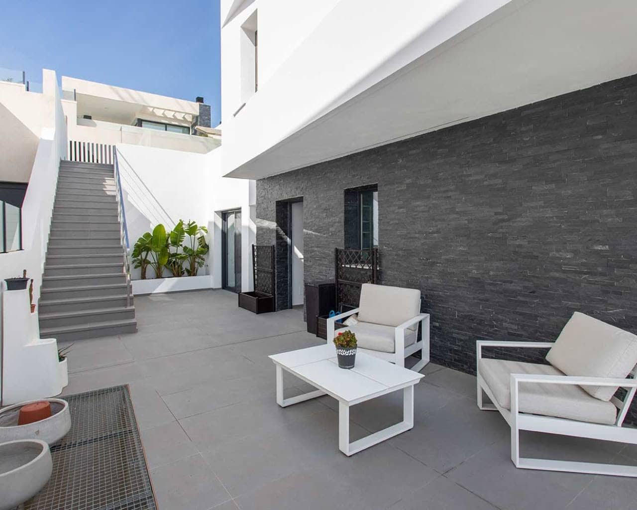 3 bedroom Villa for sale in Ciudad Quesada with pool - € 695,000 (Ref: 8878452)