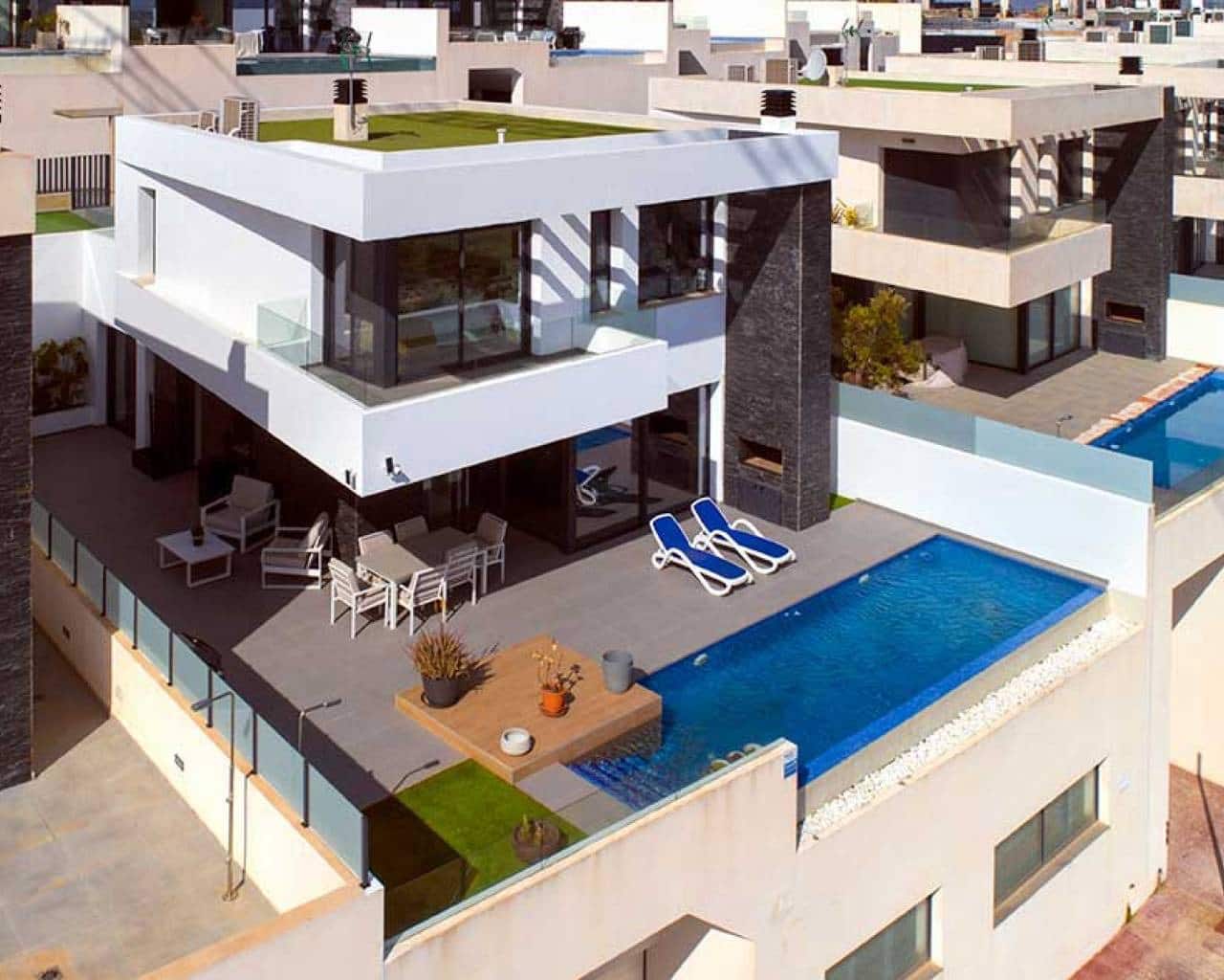 3 bedroom Villa for sale in Ciudad Quesada with pool - € 695,000 (Ref: 8878452)