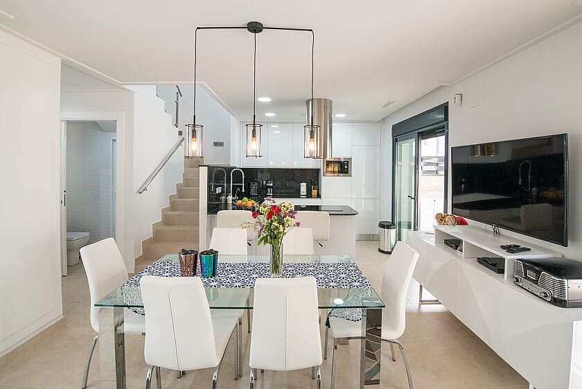 3 soveværelse Semi-Rækkehus til salg i Benijofar med swimmingpool - € 375.000 (Ref: 8911455)