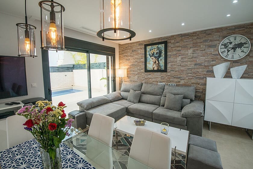 3 soveværelse Semi-Rækkehus til salg i Benijofar med swimmingpool - € 375.000 (Ref: 8911455)