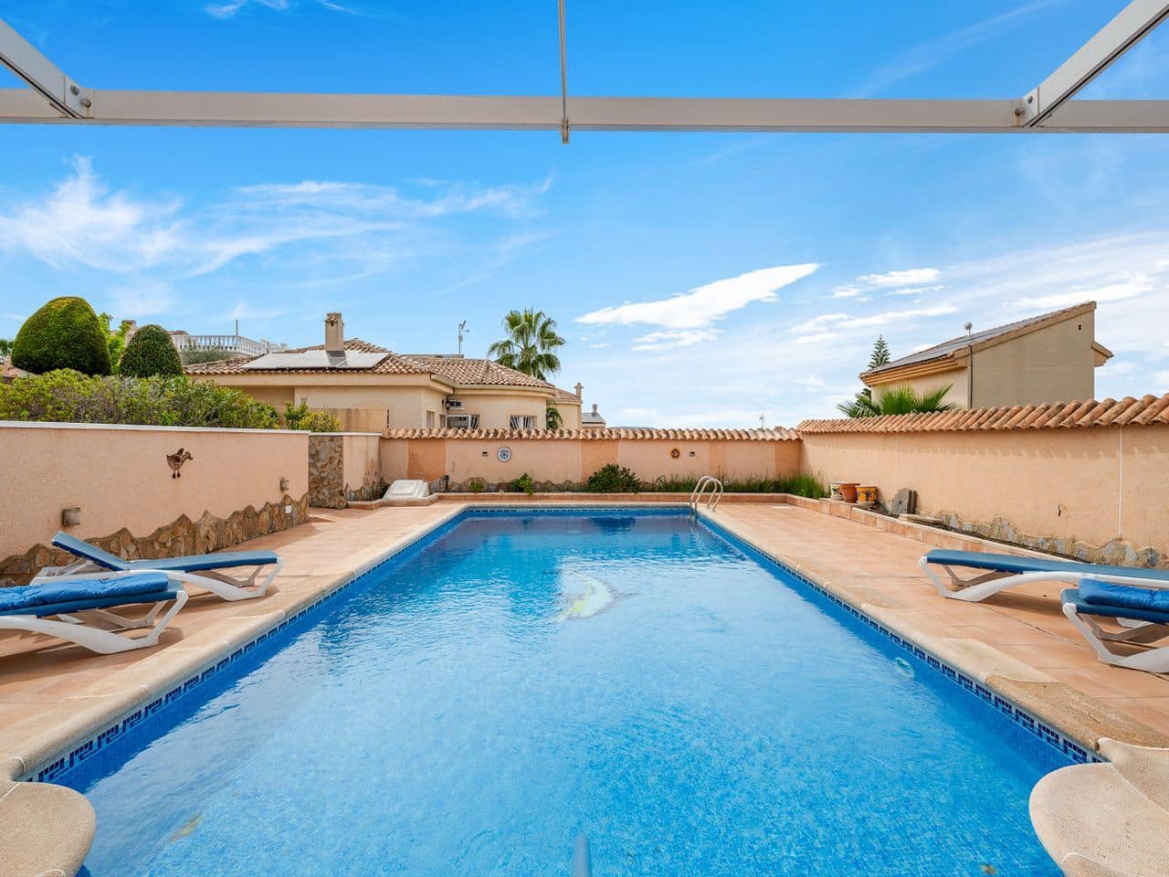 3 bedroom Villa for sale in Rojales with pool garage - € 455,000 (Ref: 8914605)