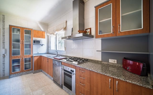 Chalet de 4 habitaciones en Ciudad Quesada, Rojales en venta con piscina - 1.099.000 € (Ref: 8920863)