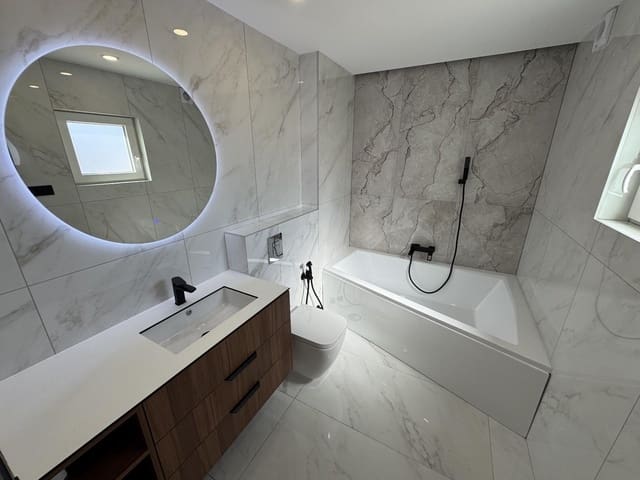 Chalet de 4 habitaciones en Ciudad Quesada, Rojales en venta con piscina - 580.000 € (Ref: 8924599)