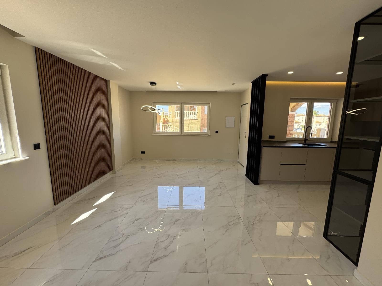 Chalet de 4 habitaciones en Ciudad Quesada en venta con piscina - 580.000 € (Ref: 8924599)