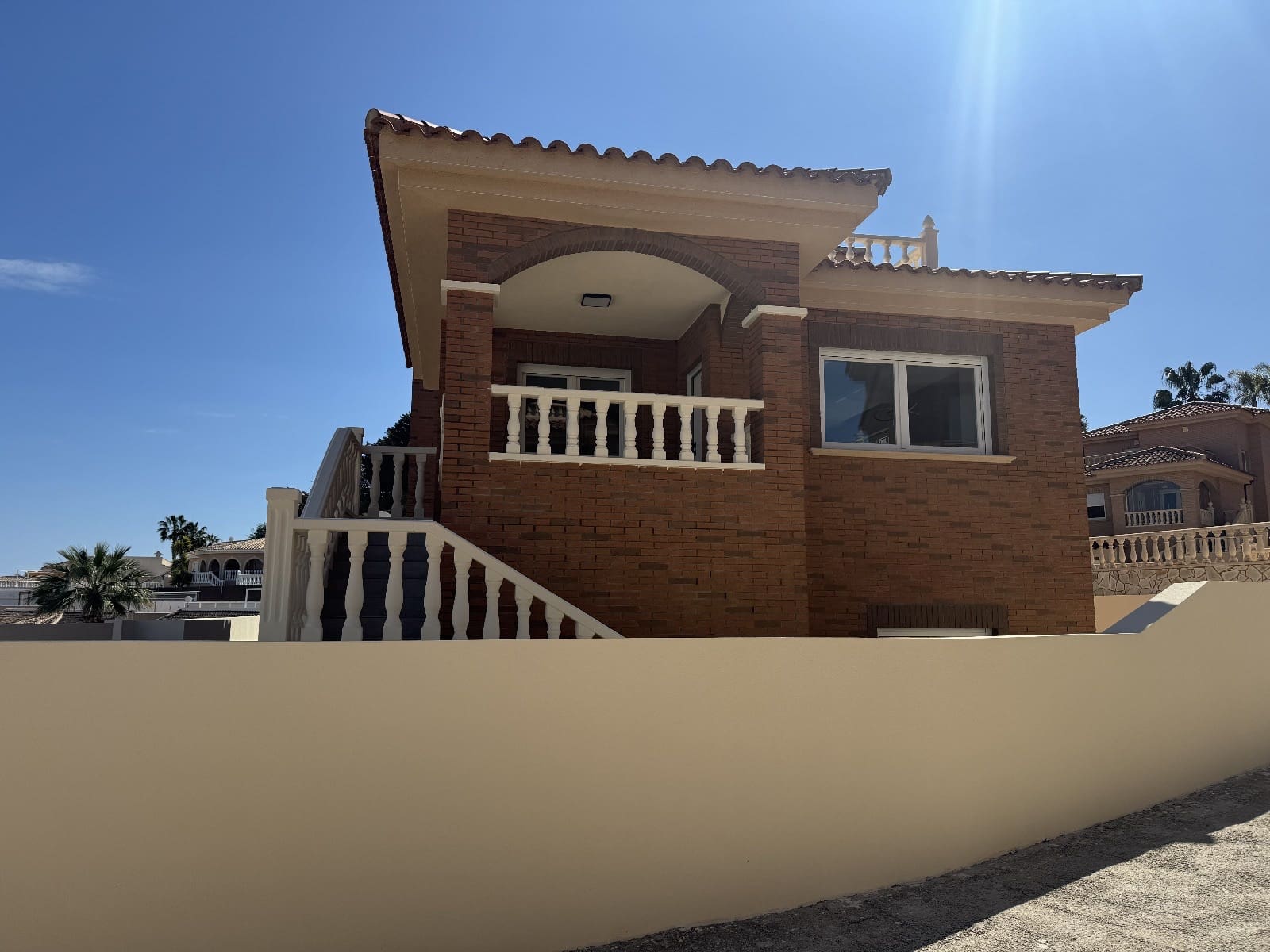 Chalet de 4 habitaciones en Ciudad Quesada en venta con piscina - 580.000 € (Ref: 8924599)