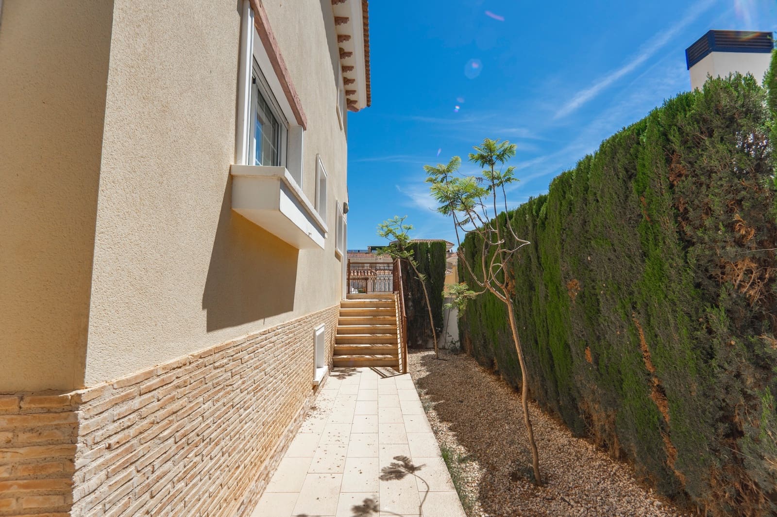 Chalet de 3 habitaciones en Ciudad Quesada en venta con piscina garaje - 749.000 € (Ref: 8928021)