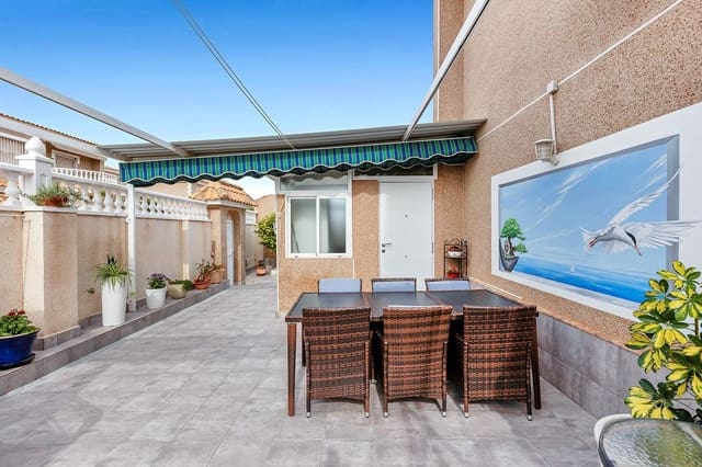 5 bedroom Villa for sale in Torrevieja with pool - € 410,000 (Ref: 8939119)