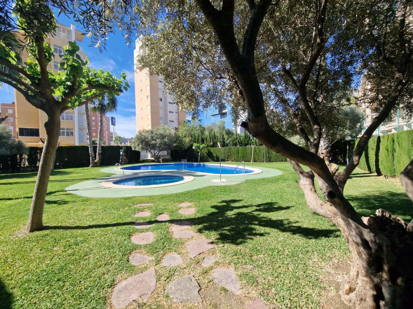 2 bedroom Apartment for sale in Guardamar del Segura with pool - € 155,000 (Ref: 8941787)