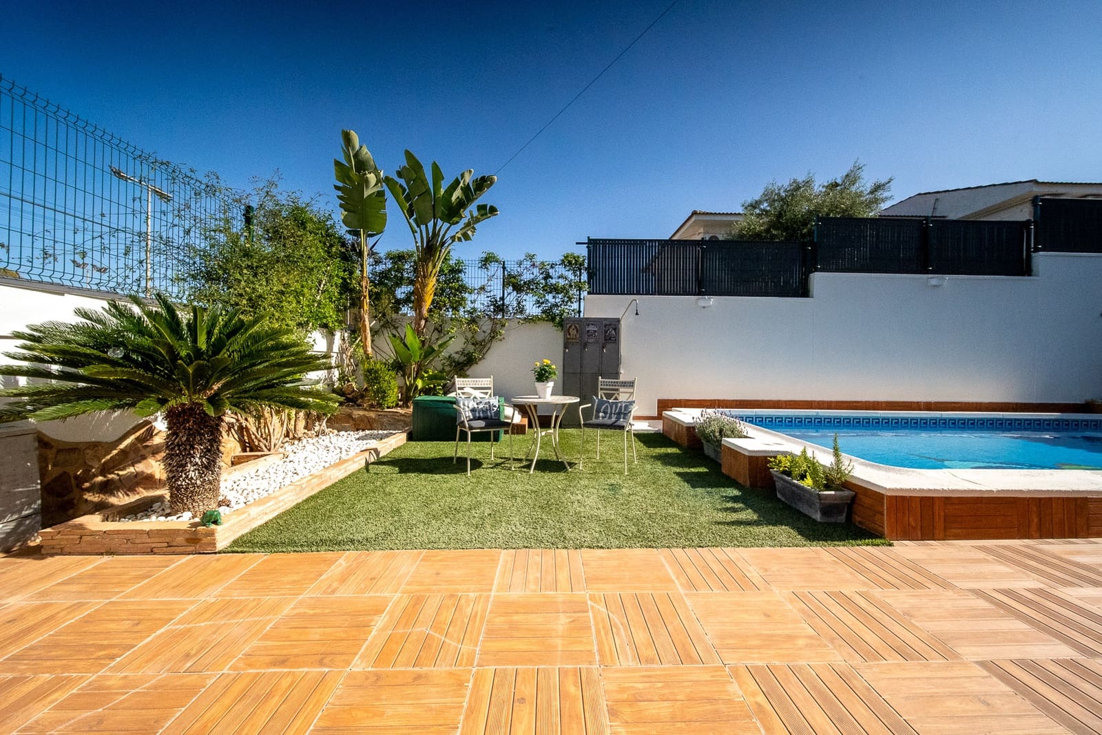 4 bedroom Villa for sale in Torrevieja with pool garage - € 490,000 (Ref: 8941791)