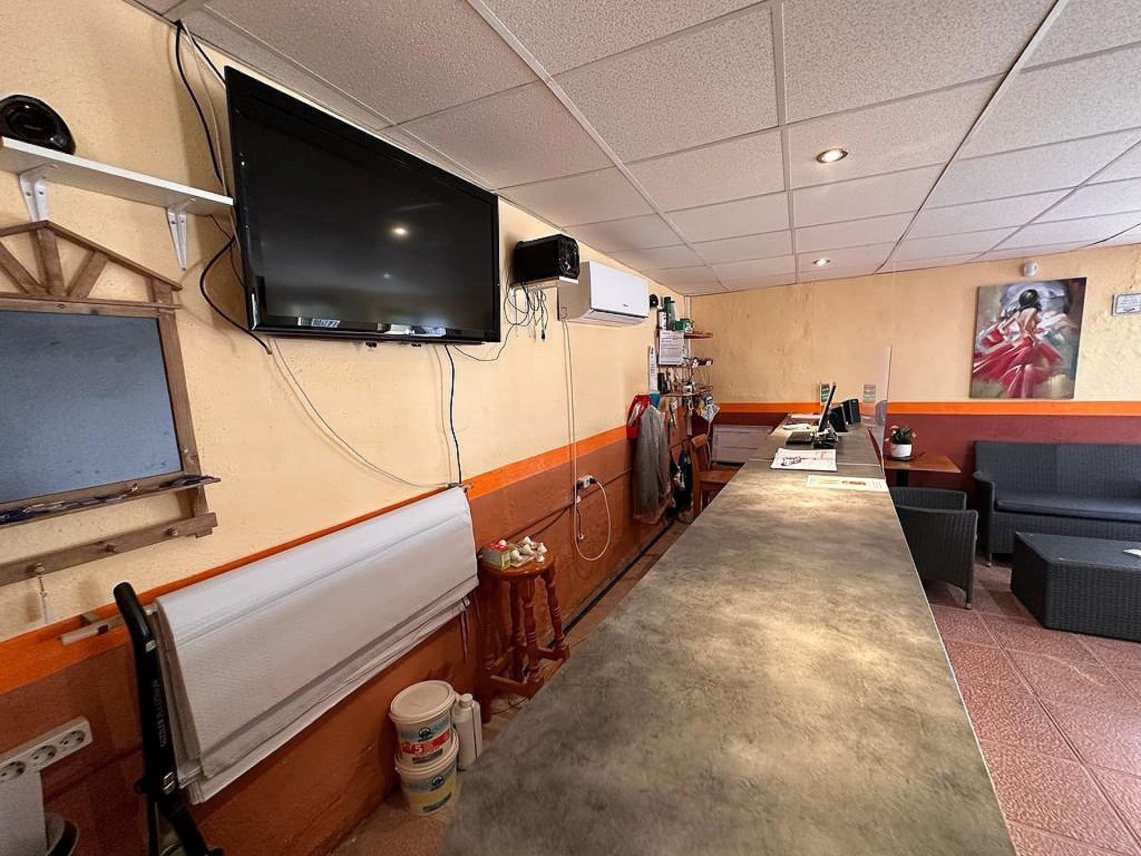 3 sypialnia Komercyjne na sprzedaż w Pinoso z basenem garażem - 349 995 € (Ref: 8941797)