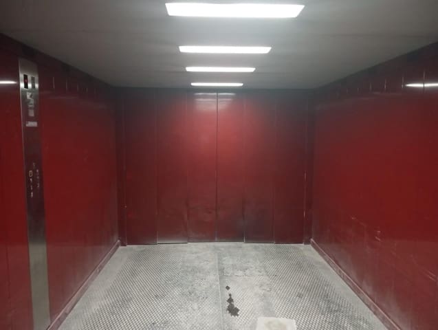 Garaje en Torrevieja en venta - 17.000 € (Ref: 8949445)