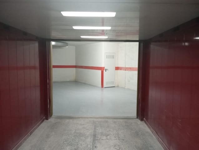 Garaje en Torrevieja en venta - 17.000 € (Ref: 8949445)