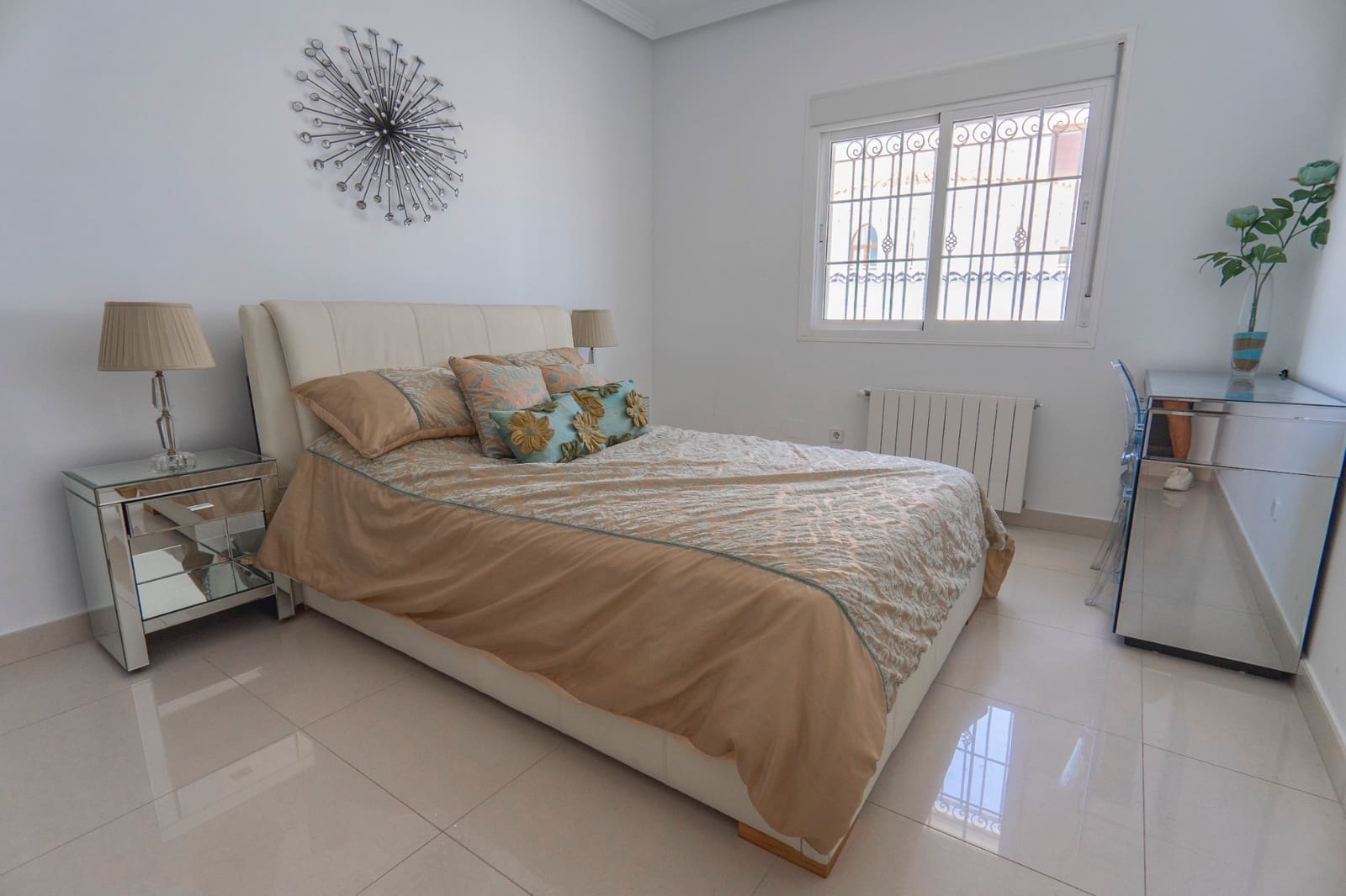 6 bedroom Villa for sale in Ciudad Quesada with pool - € 1,100,000 (Ref: 8957940)