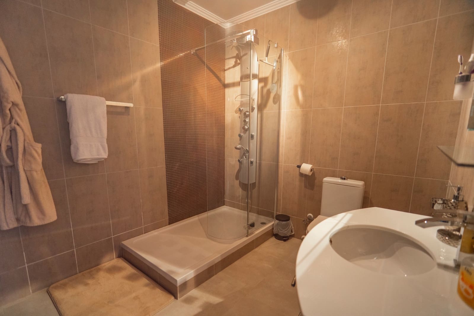 6 bedroom Villa for sale in Ciudad Quesada with pool - € 1,100,000 (Ref: 8957940)