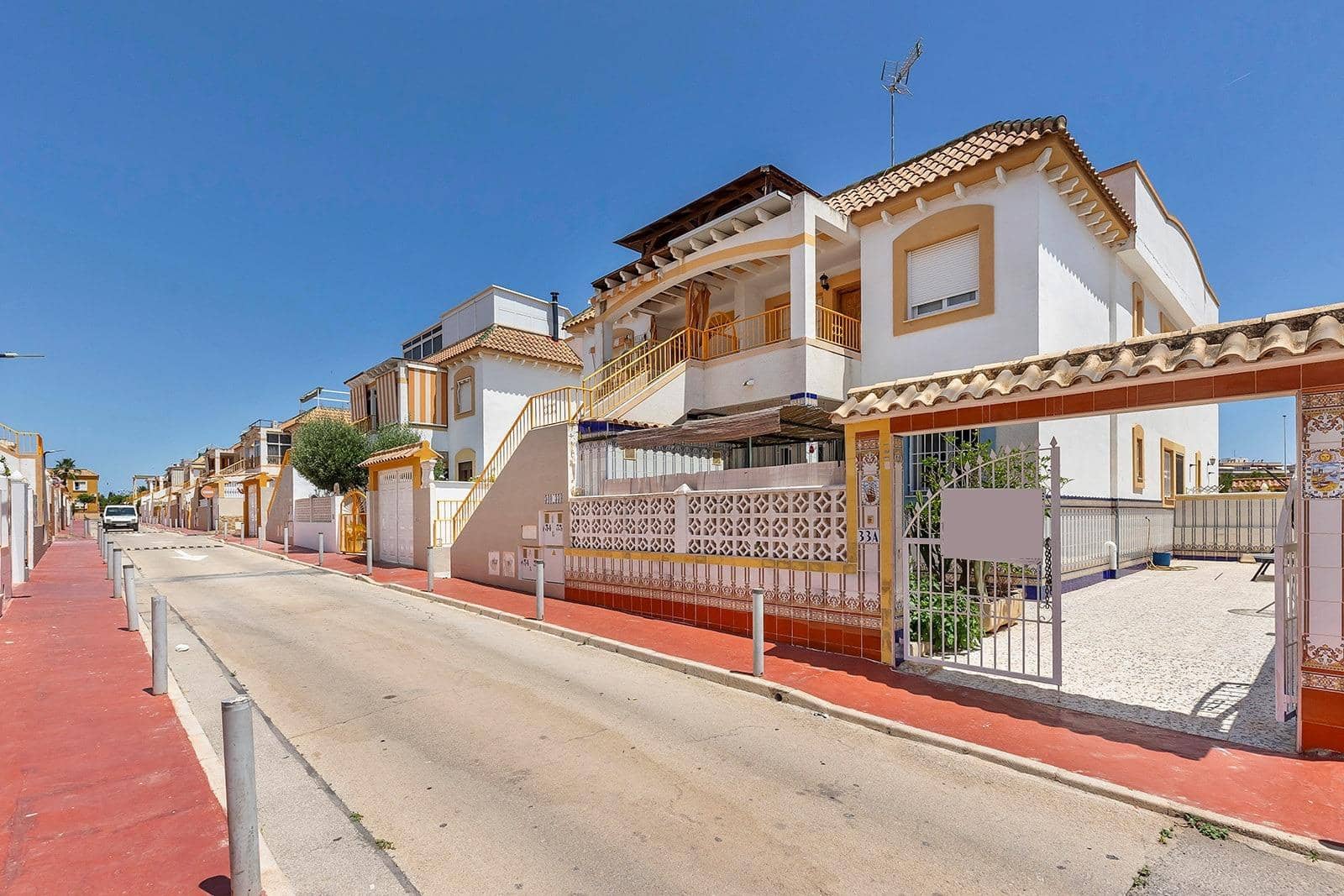 2 soverom Bungalow til salgs i Torrevieja med svømmebasseng - € 164 300 (Ref: 8958147)