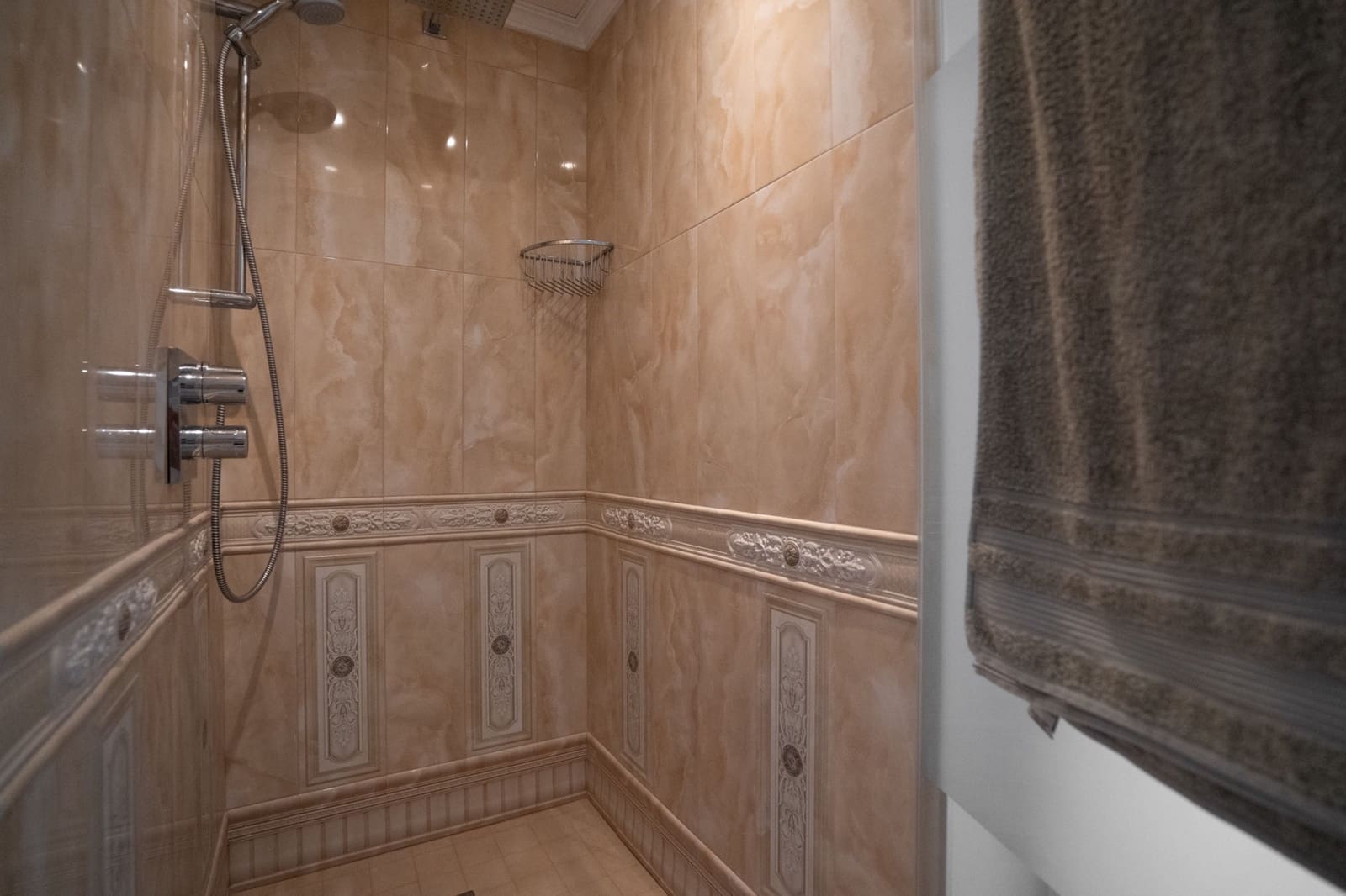 5 bedroom Villa for sale in La Mata with pool - € 1,170,000 (Ref: 8962635)