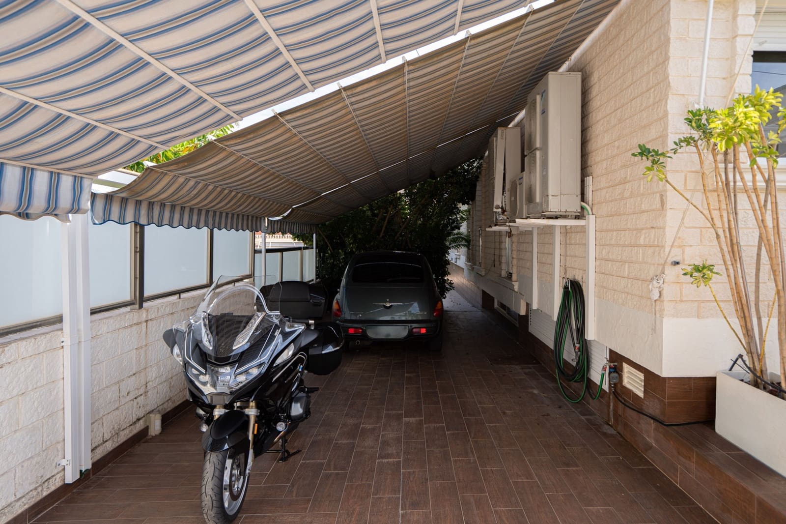 5 bedroom Villa for sale in La Mata with pool - € 1,170,000 (Ref: 8962635)