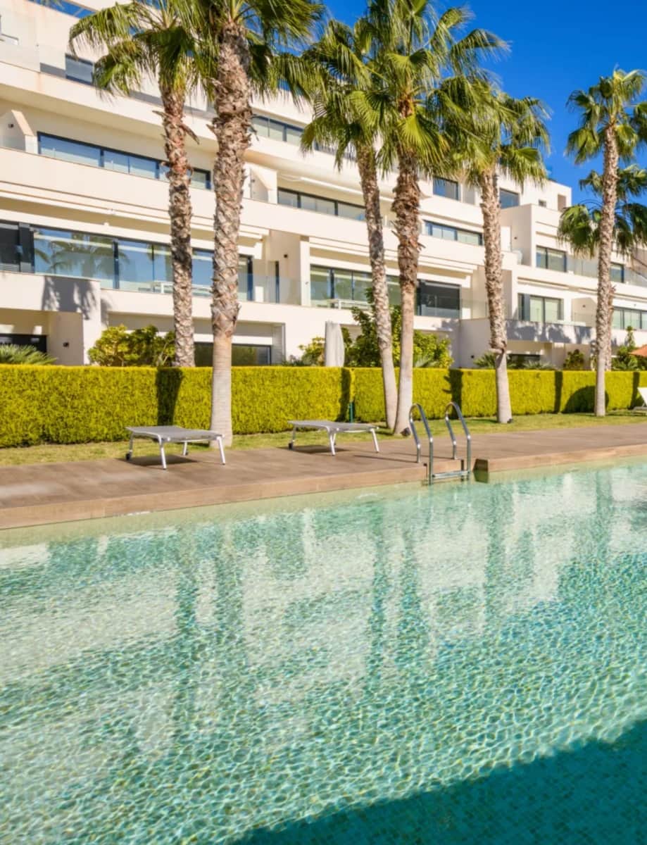 3 Zimmer Apartment zu verkaufen in San Miguel de Salinas mit Pool - 449.000 € (Ref: 8970925)