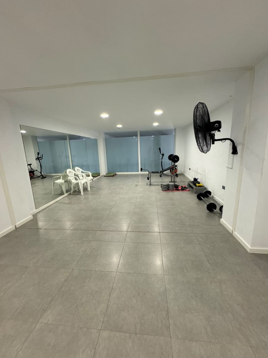 2 makuuhuone Huoneisto myytävänä paikassa Orihuela Costa mukana uima-altaan 
autotalli - 235 000 € (Ref: 8973204)