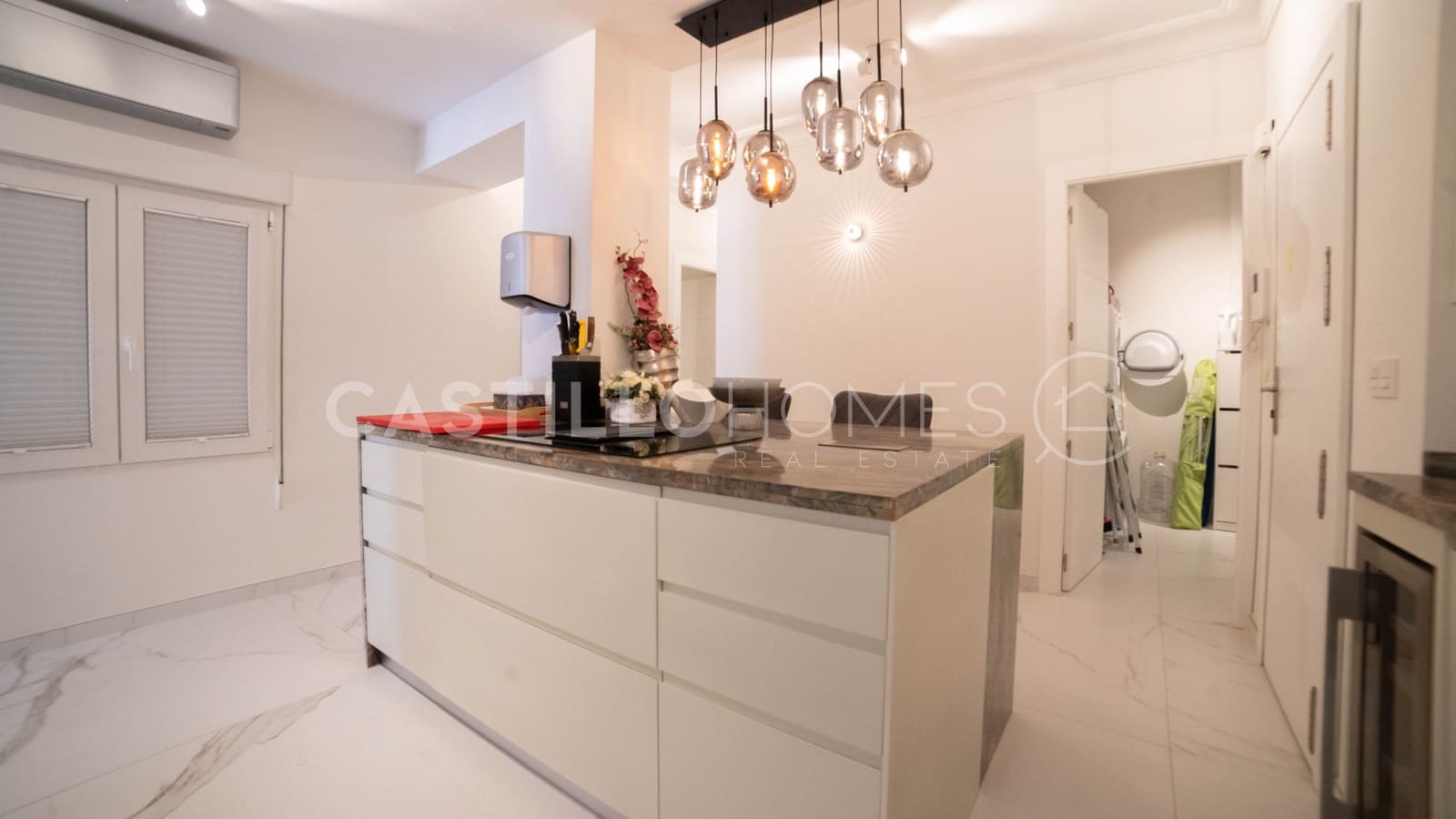 2 makuuhuone Huoneisto myytävänä paikassa Torrevieja - 410 000 € (Ref: 8973208)