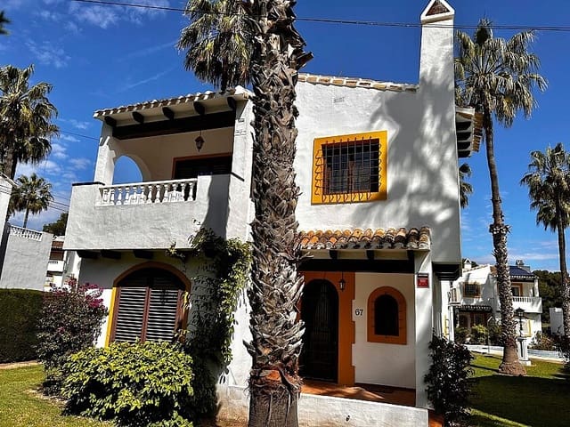 Chalet de 3 habitaciones en Orihuela Costa, Orihuela en venta con piscina - 350.000 € (Ref: 8981628)