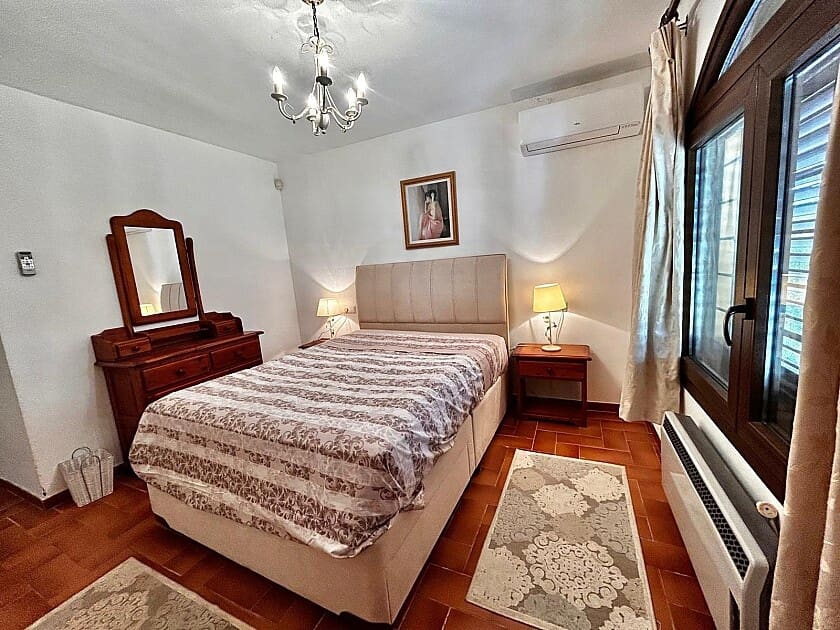 Chalet de 3 habitaciones en Orihuela Costa en venta con piscina - 350.000 € (Ref: 8981628)