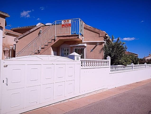 2 quarto Moradia para venda em Torrevieja com piscina garagem - 245 000 € (Ref: 8981629)