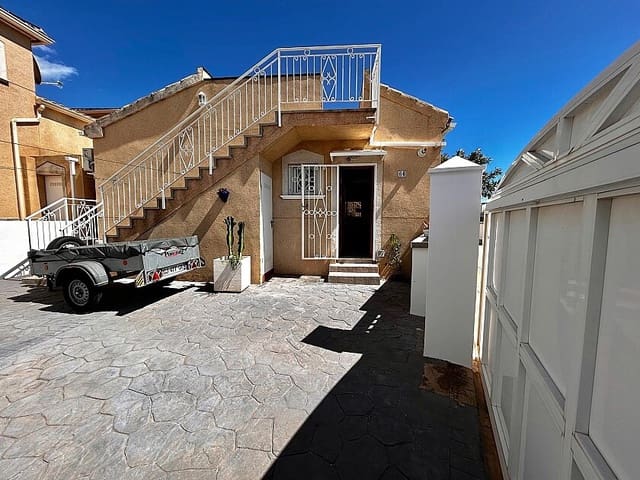 2 quarto Moradia para venda em Torrevieja com piscina garagem - 245 000 € (Ref: 8981629)