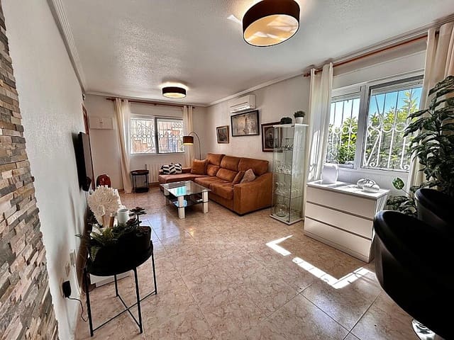 2 quarto Moradia para venda em Torrevieja com piscina garagem - 245 000 € (Ref: 8981629)