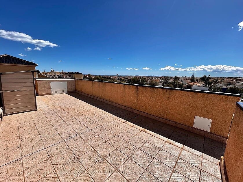 2 quarto Moradia para venda em Torrevieja com piscina garagem - 245 000 € (Ref: 8981629)