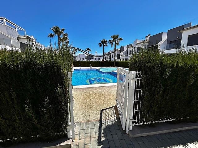 2 bedroom Bungalow for sale in Pilar de la Horadada with pool garage - € 229,900 (Ref: 8981630)