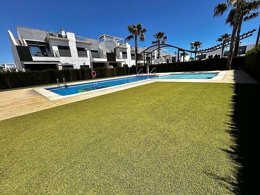 2 bedroom Bungalow for sale in Pilar de la Horadada with pool garage - € 229,900 (Ref: 8981630)