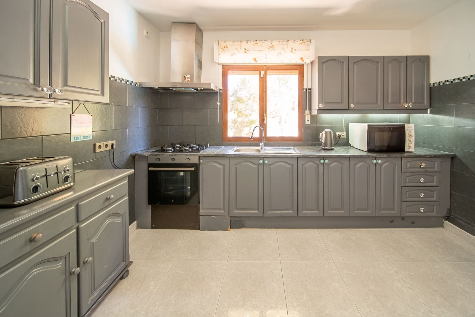 6 sypialnia Willa na sprzedaż w Orihuela Costa z basenem garażem - 450 000 € (Ref: 8982881)