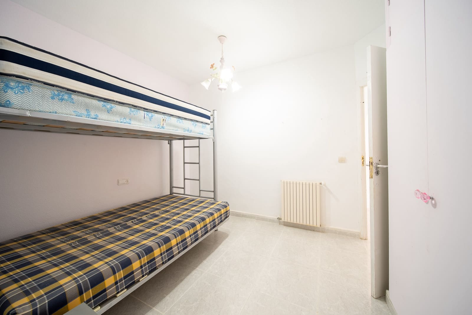 6 sypialnia Willa na sprzedaż w Orihuela Costa z basenem garażem - 450 000 € (Ref: 8982881)