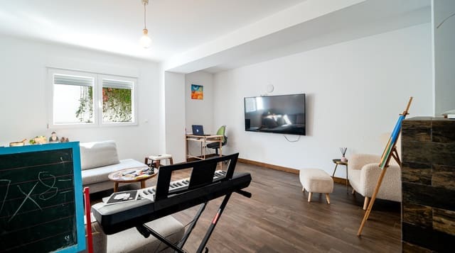 4 makuuhuone Huvila myytävänä paikassa Ciudad Quesada, Rojales mukana uima-altaan 
autotalli - 549 950 € (Ref: 8988768)