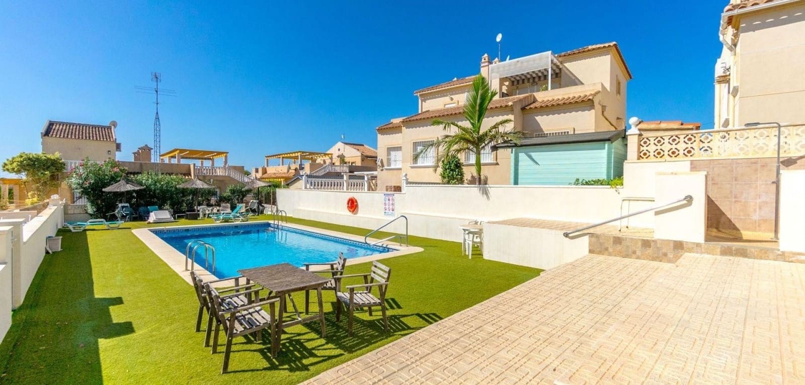3 sypialnia Willa na sprzedaż w Orihuela Costa z basenem - 345 000 € (Ref: 8992929)