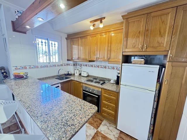 3 soverom Hus til salgs i Villamartin, Orihuela med svømmebasseng - € 245 995 (Ref: 9000748)