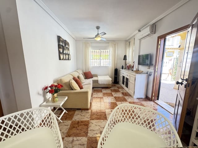 3 soverom Hus til salgs i Villamartin, Orihuela med svømmebasseng - € 245 995 (Ref: 9000748)