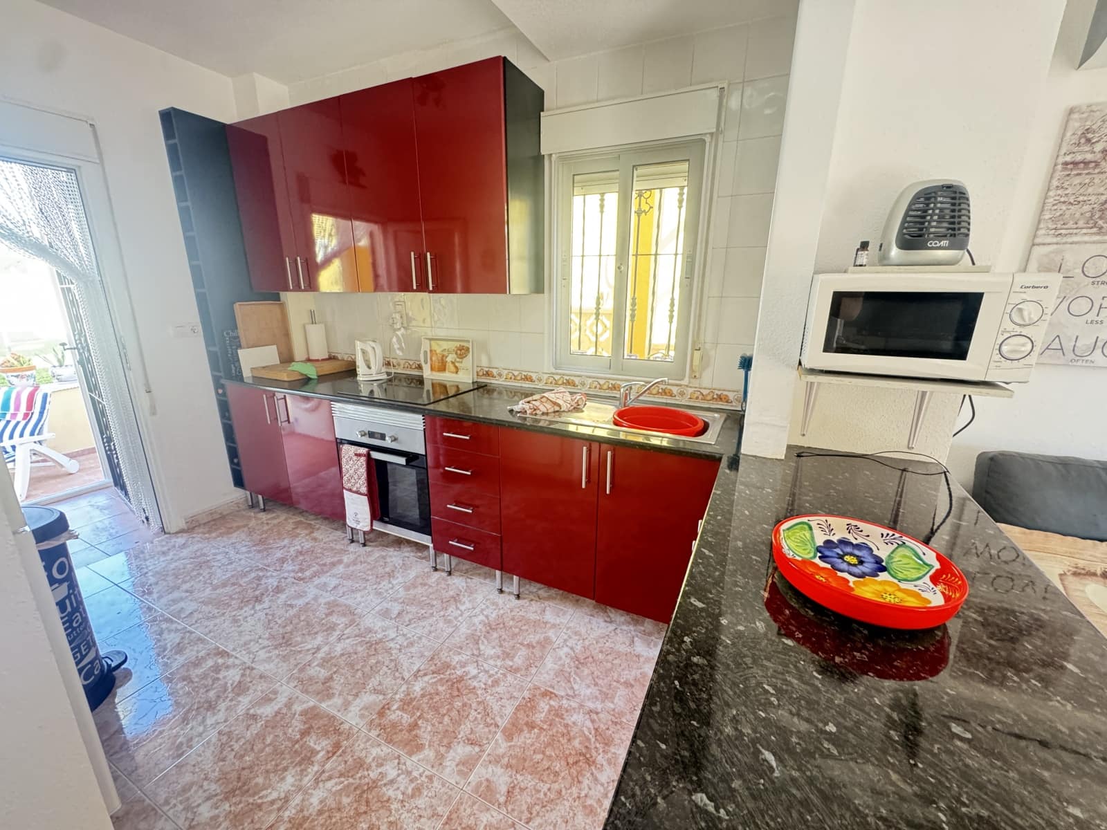 3 bedroom Villa for sale in Villamartin with pool - € 269,995 (Ref: 9013801)