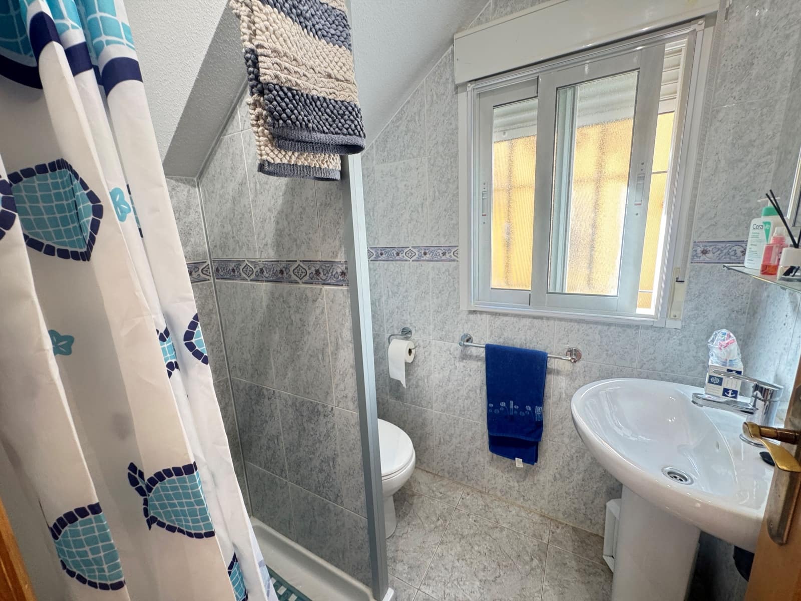 3 bedroom Villa for sale in Villamartin with pool - € 269,995 (Ref: 9013801)