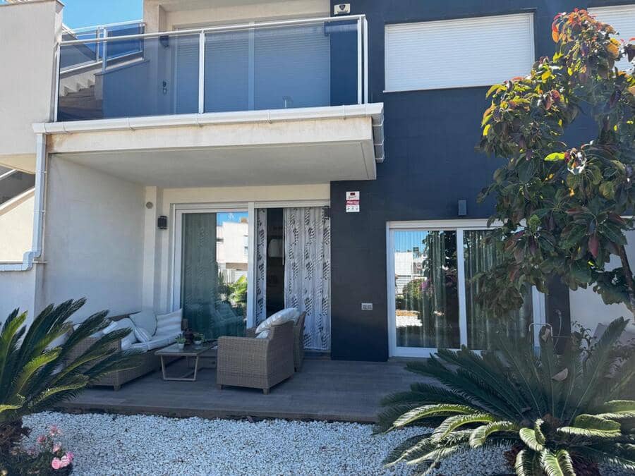 3 bedroom Apartment for sale in Torrevieja - € 315,000 (Ref: 9015905)