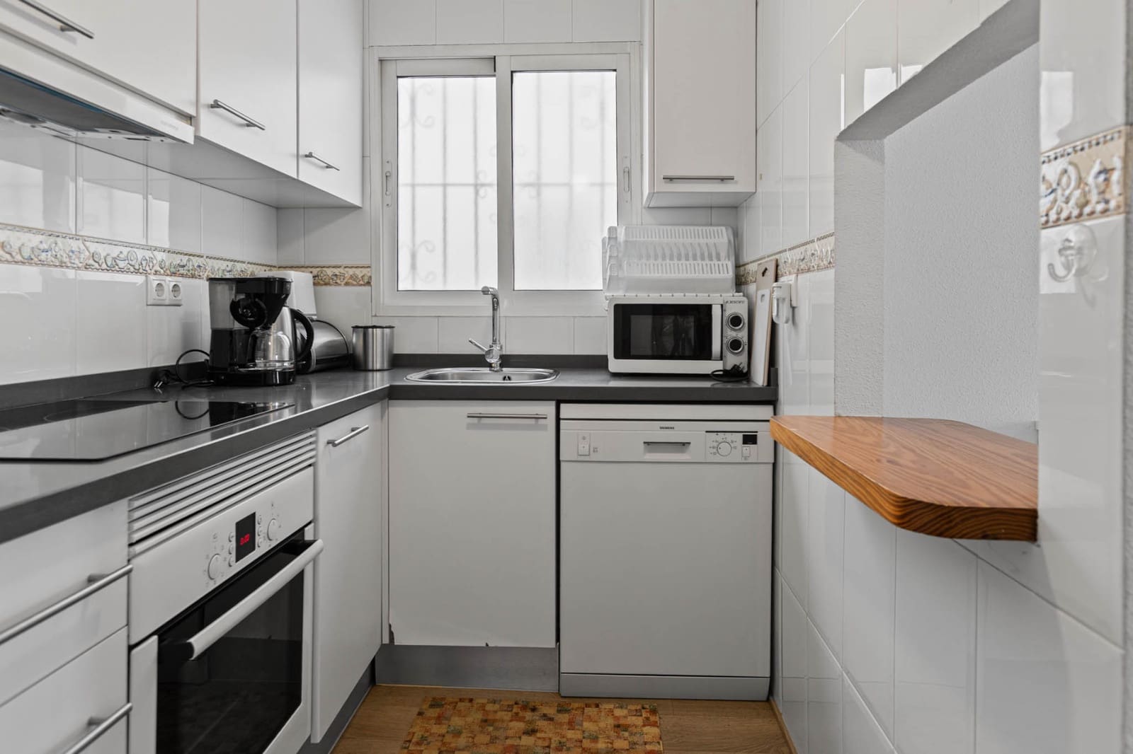 1 makuuhuone Kattohuoneisto myytävänä paikassa Torrevieja mukana uima-altaan - 127 500 € (Ref: 9033447)