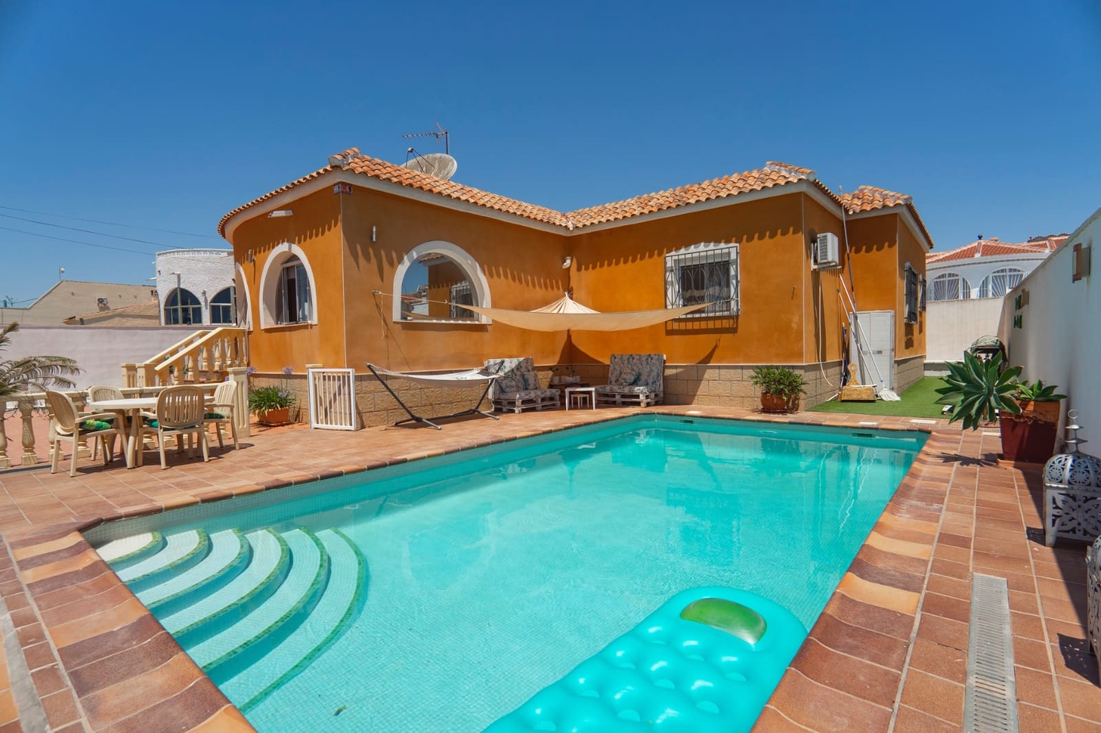 4 sypialnia Willa na sprzedaż w Ciudad Quesada z basenem - 419 950 € (Ref: 9035063)