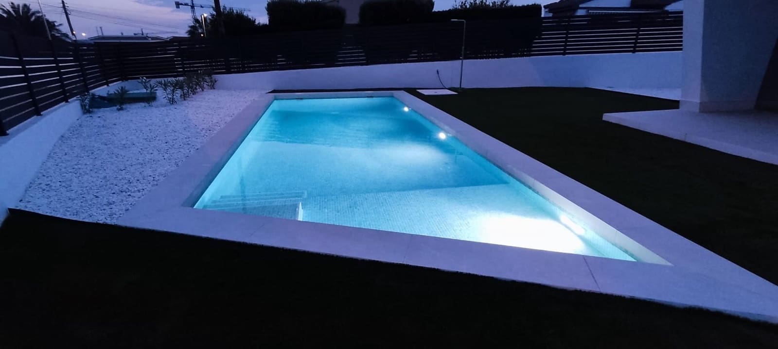 Chalet de 3 habitaciones en Ciudad Quesada en venta con piscina - 690.000 € (Ref: 9043797)