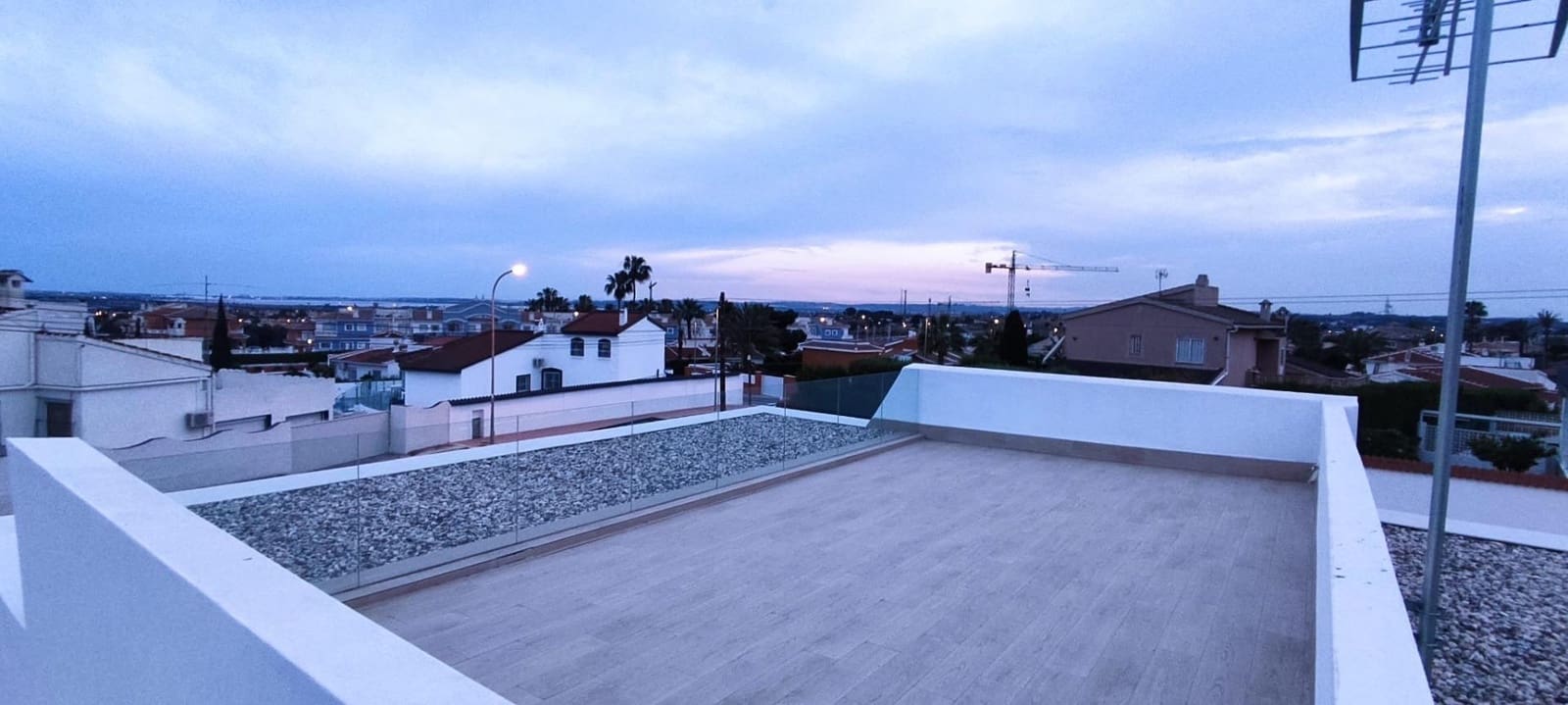 Chalet de 3 habitaciones en Ciudad Quesada en venta con piscina - 690.000 € (Ref: 9043797)