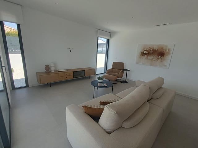 Chalet de 3 habitaciones en Ciudad Quesada, Rojales en venta con piscina - 690.000 € (Ref: 9043797)