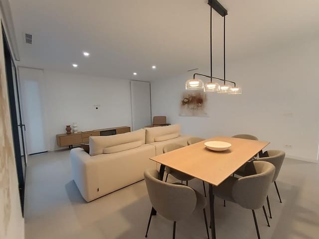 Chalet de 3 habitaciones en Ciudad Quesada, Rojales en venta con piscina - 690.000 € (Ref: 9043797)