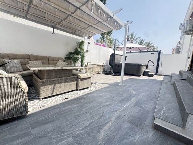 3 quarto Moradia para venda em Villamartin, Orihuela com piscina - 349 900 € (Ref: 9043799)